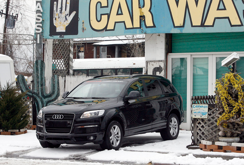 Illustration for article titled Hypermiling The Honda Civic And Audi Q7 Diesels